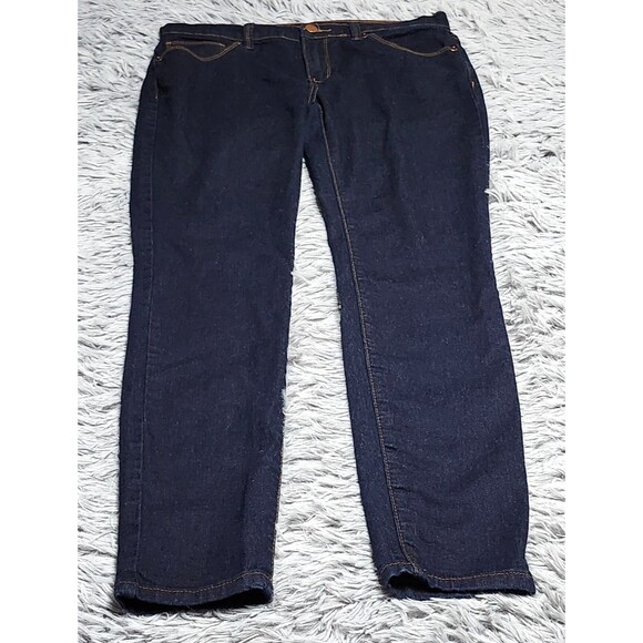 Forever 21 Womens‎ Jeans Size 29 29x28 Low-Rise Blue Denim Skinny Straight Leg - Picture 1 of 11